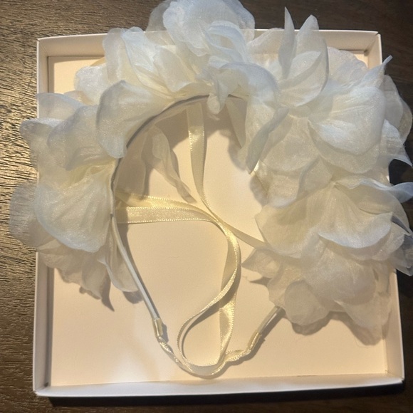 NWT Edgehill Collection headpiece color ivory - Picture 2 of 6